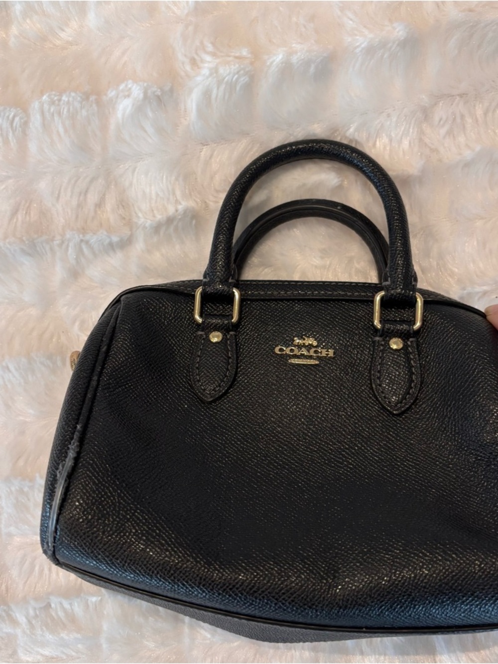 Coach - Mini Rowan- doesn't have the belt Look closely at the photos - Picture 5 of 6